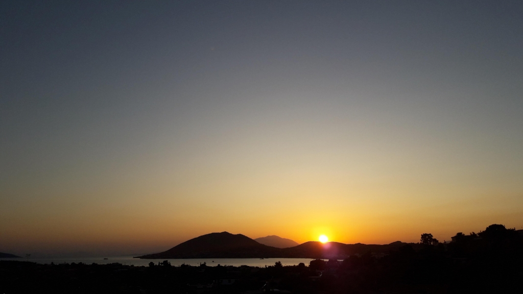 Νυχτερινή Διασκέδαση Σαλαμίνα